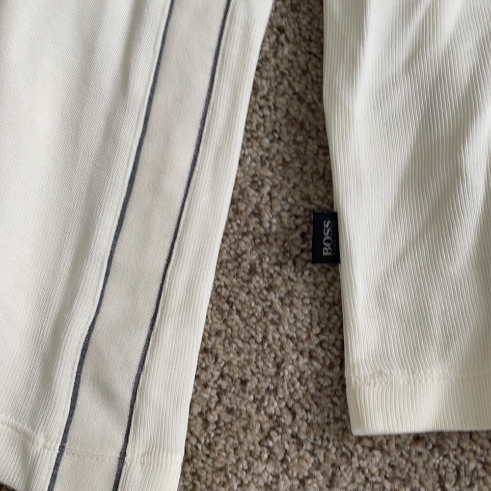 Hugo boss pull over - Picture 6 of 6